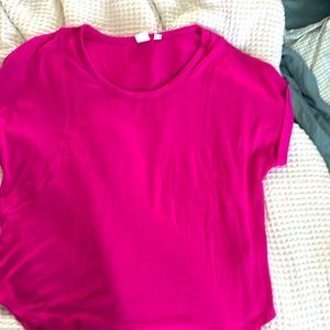 Women’s short sleeve shirt